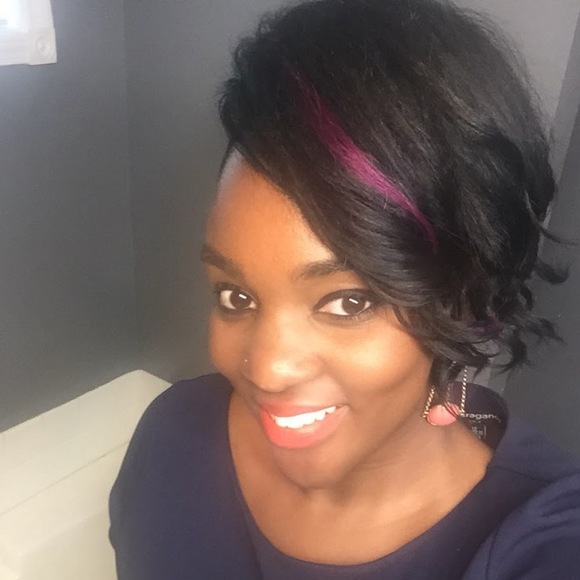 Meet your Posher, Leah - Picture 1 of 1